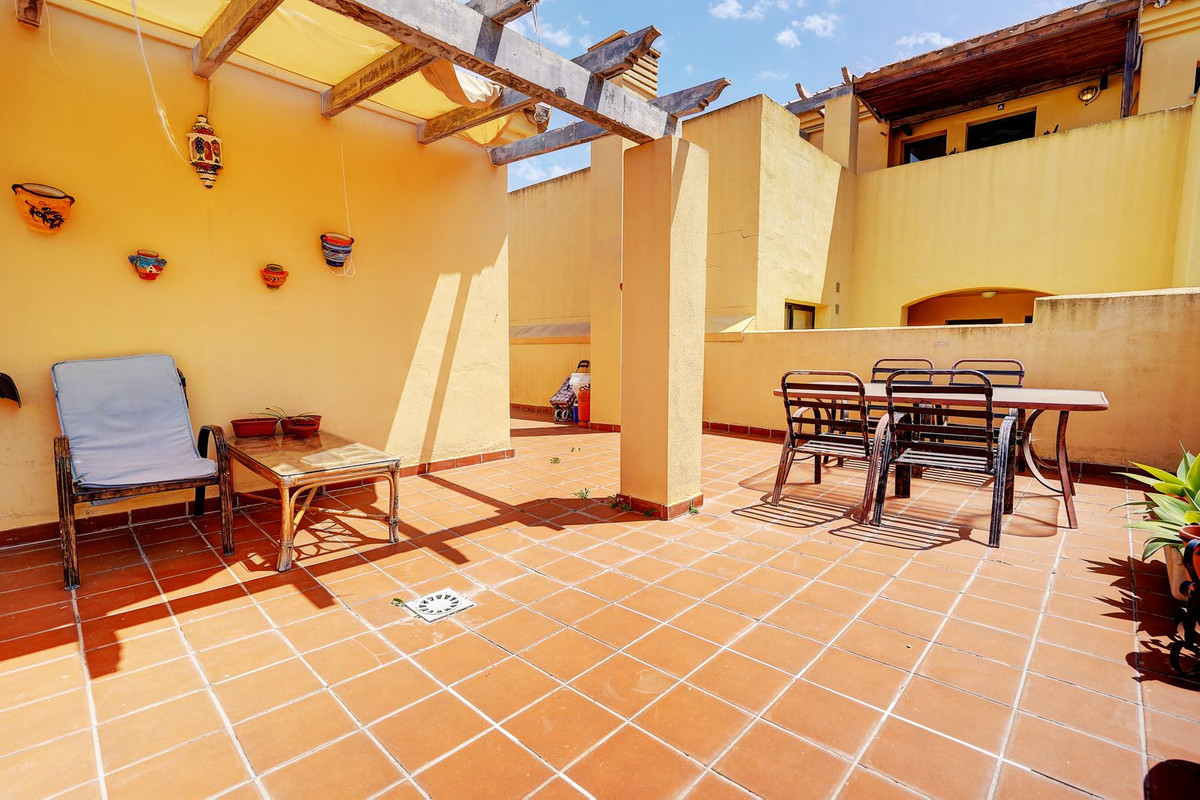 be4d7057360ff2213945eb3b0b1e4135 - 4