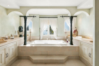 be6597fb6135c896258afe41bee9e68c - 17