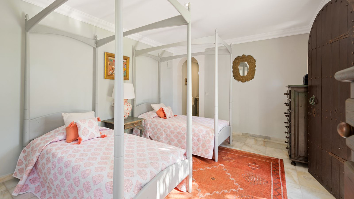 be6597fb6135c896258afe41bee9e68c - 19