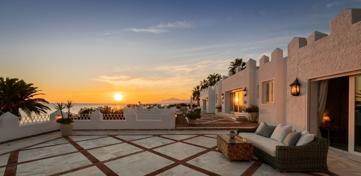 be6597fb6135c896258afe41bee9e68c - 23