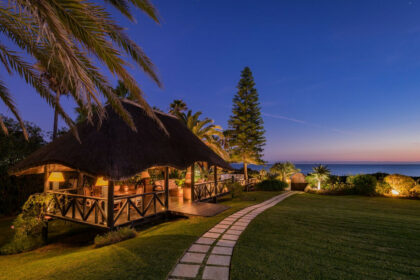 be6597fb6135c896258afe41bee9e68c - 24