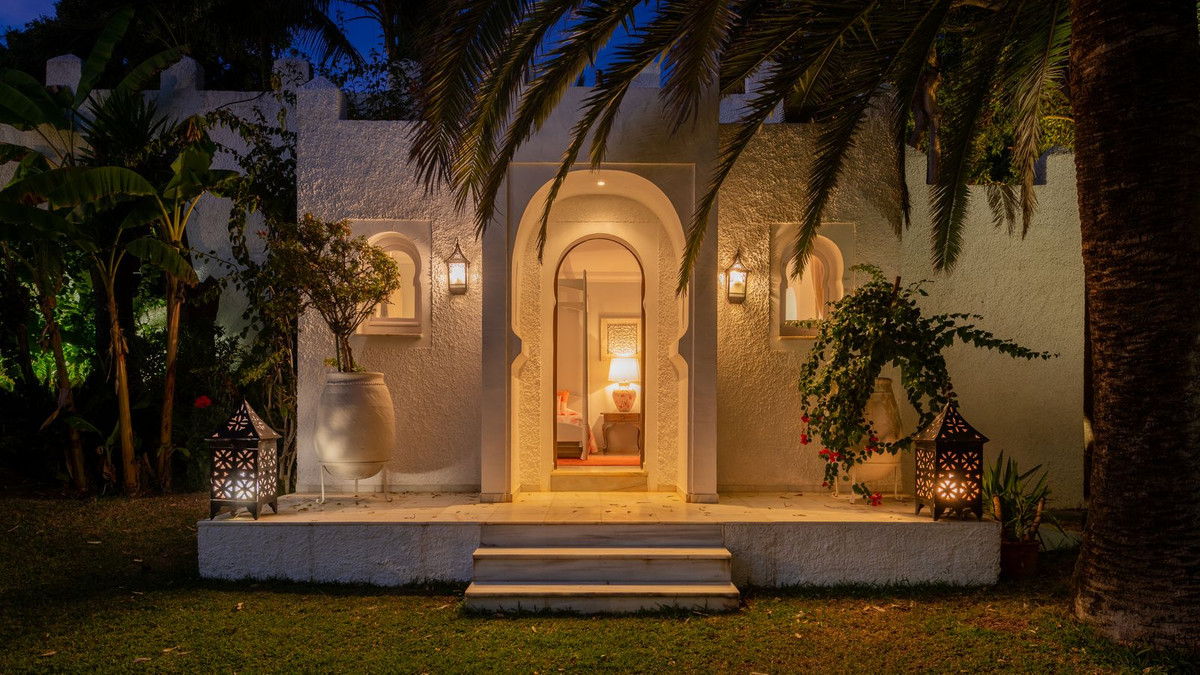 be6597fb6135c896258afe41bee9e68c - 26