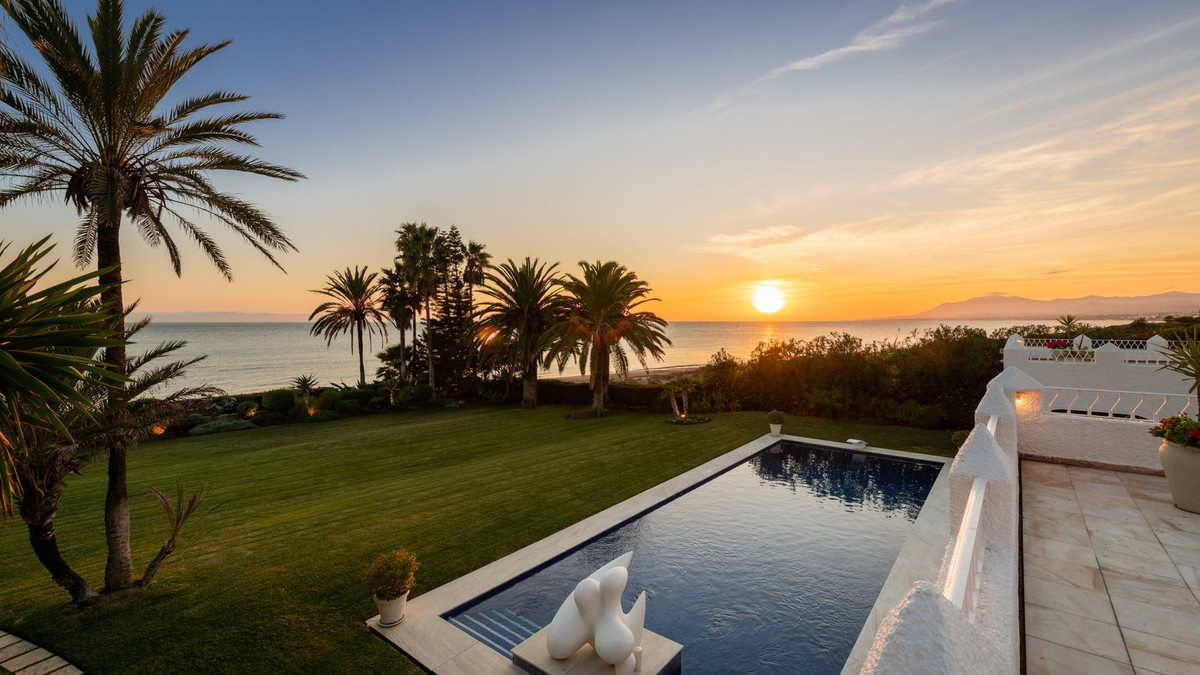 be6597fb6135c896258afe41bee9e68c - 27