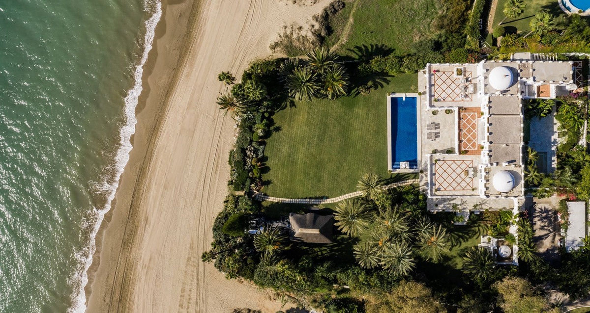 be6597fb6135c896258afe41bee9e68c - 28