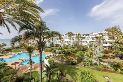 bece7d856e0bd7d261d792d0a7130fcf - 25