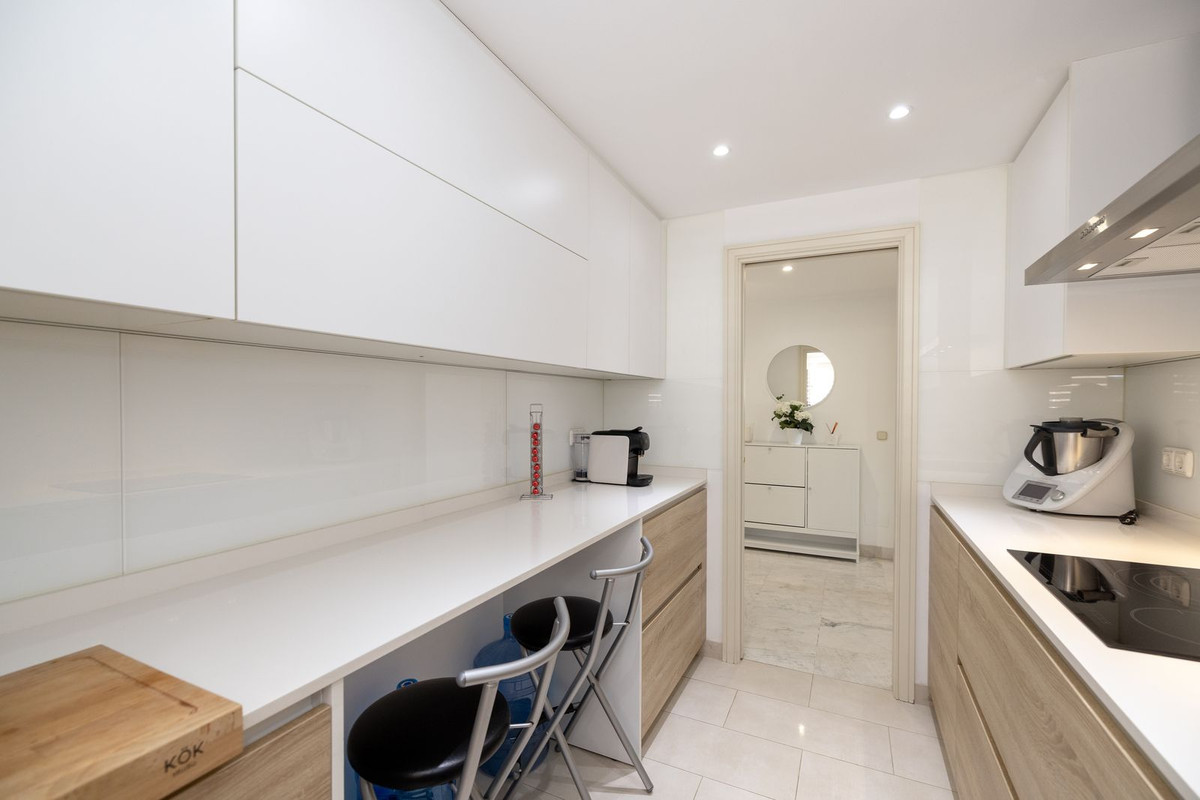 bfa764c5b8cae567d9bc9decabbdde95 - 20