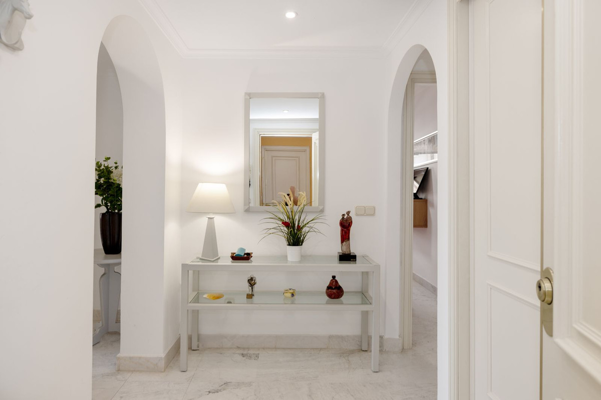 bfa764c5b8cae567d9bc9decabbdde95 - 24