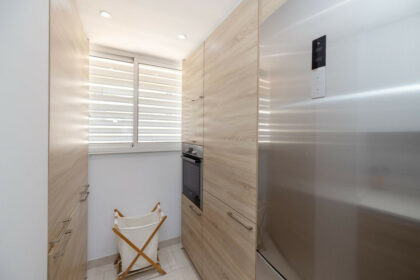 bfa764c5b8cae567d9bc9decabbdde95 - 27