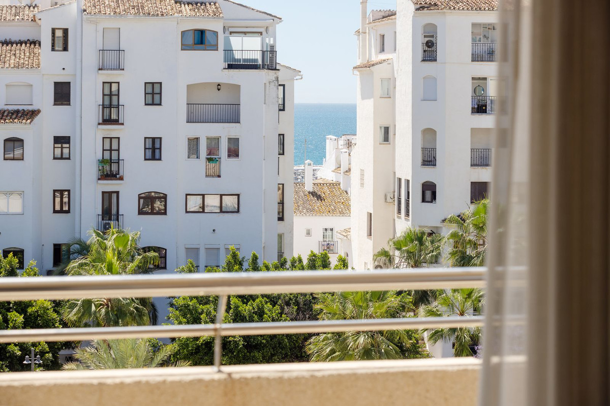 bfa764c5b8cae567d9bc9decabbdde95 - 3