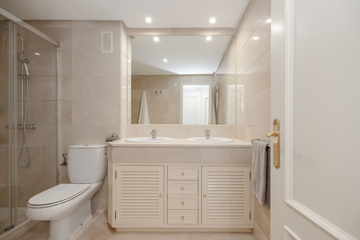 bfa764c5b8cae567d9bc9decabbdde95 - 30