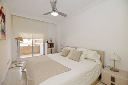 bfa764c5b8cae567d9bc9decabbdde95 - 32