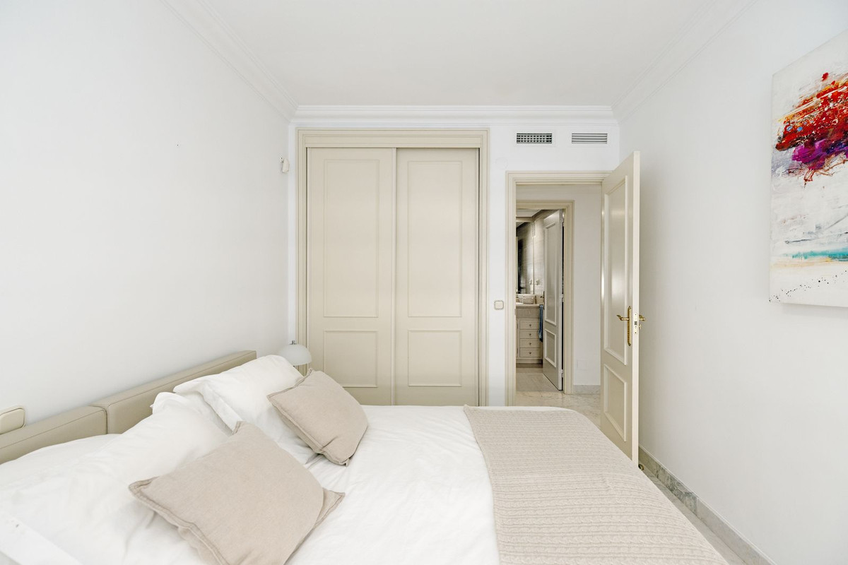 bfa764c5b8cae567d9bc9decabbdde95 - 33