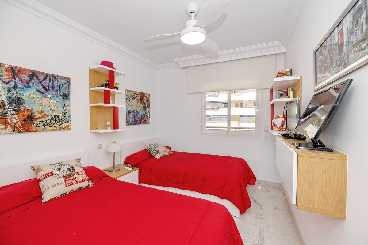 bfa764c5b8cae567d9bc9decabbdde95 - 35