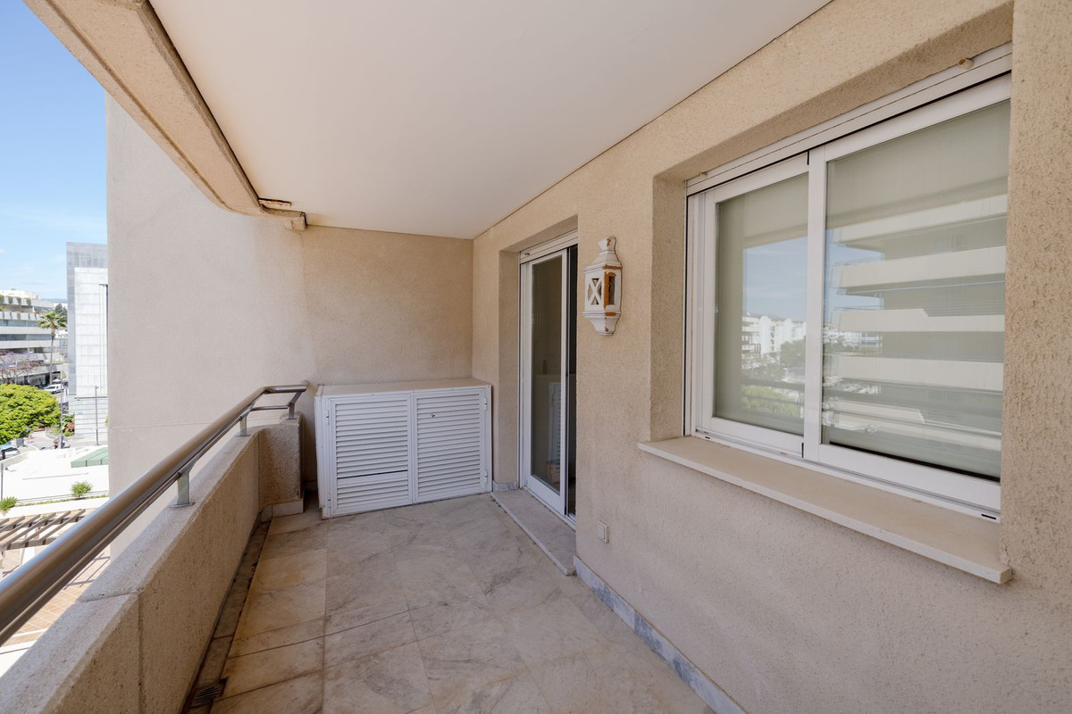 bfa764c5b8cae567d9bc9decabbdde95 - 38