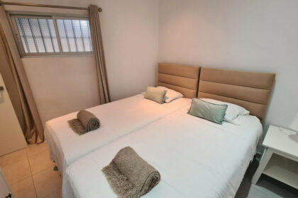 bffb2dfde4640b620f56934b45223eb1 - 11