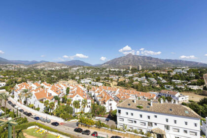 c0199ba43d41521b8318547123656ad6 - 23