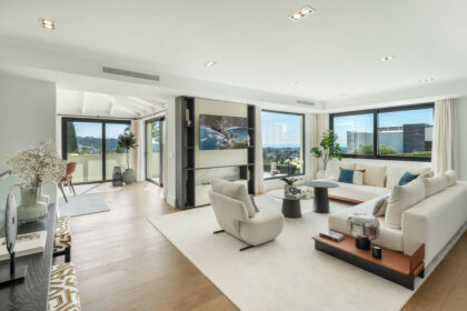 c063cf4cb53f401c267f547faa8fcec5 - 11