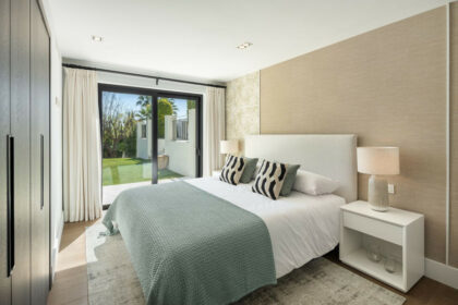 c063cf4cb53f401c267f547faa8fcec5 - 15