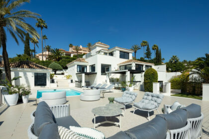 c063cf4cb53f401c267f547faa8fcec5 - 19