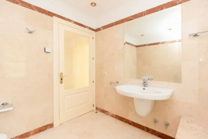 c0700a9318a35c7ae6a6044c016d750e - 28