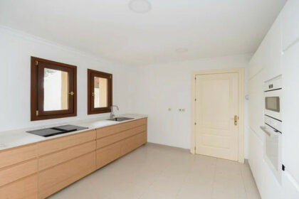 c0700a9318a35c7ae6a6044c016d750e - 6