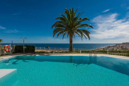 c0908b93f2fab4768dfdd20cf03a7f83 - 24