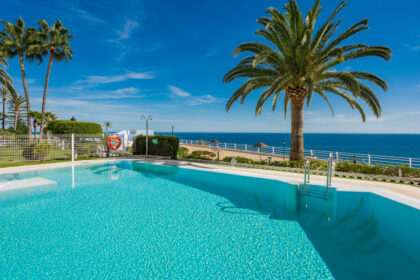 c0908b93f2fab4768dfdd20cf03a7f83 - 25