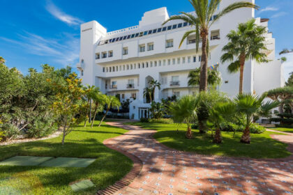 c0908b93f2fab4768dfdd20cf03a7f83 - 28