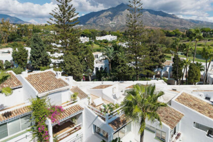 c0c239cf59dc679f665a2b80ec7cbab6 - 20