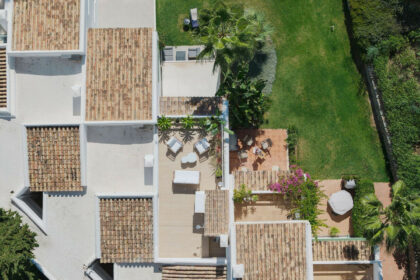 c0c239cf59dc679f665a2b80ec7cbab6 - 21