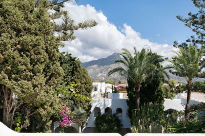 c0c239cf59dc679f665a2b80ec7cbab6 - 4