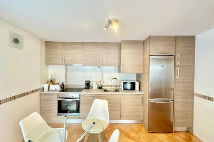 c18d220e06bf5b360f379e499251af75 - 12