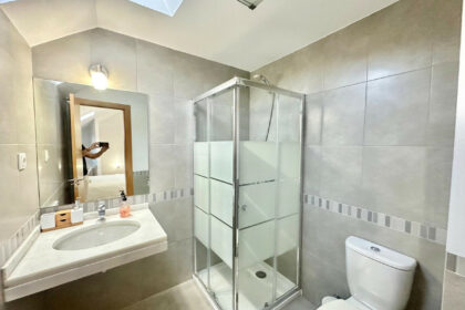 c18d220e06bf5b360f379e499251af75 - 17