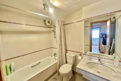 c18d220e06bf5b360f379e499251af75 - 19