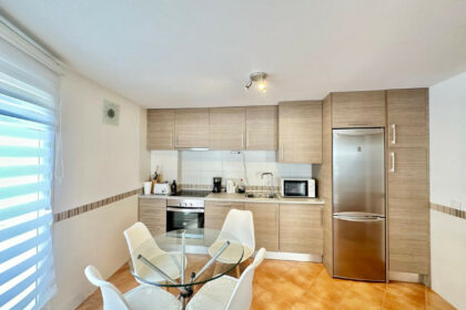 c18d220e06bf5b360f379e499251af75 - 2