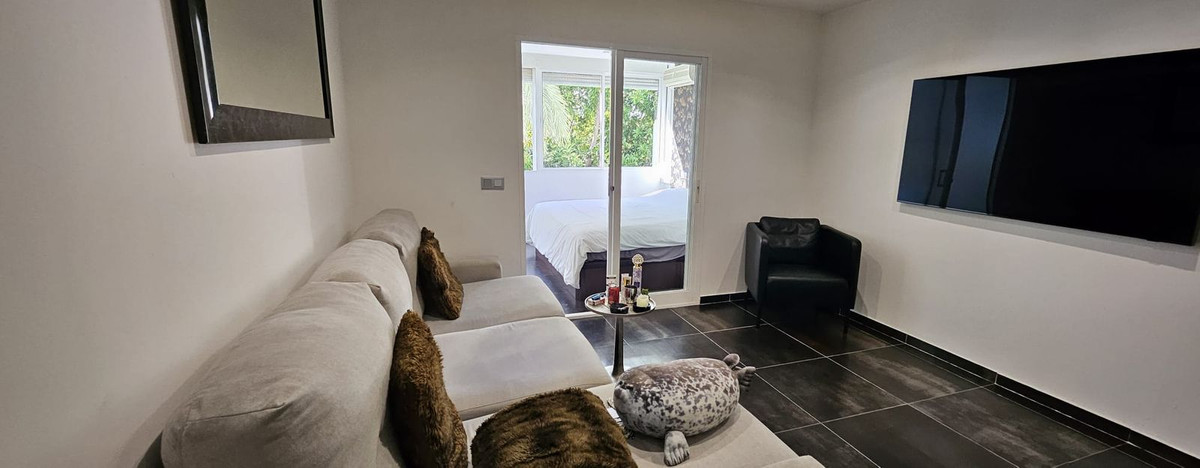 c2e527ede364da8eb79f631e9622fee1 - 14