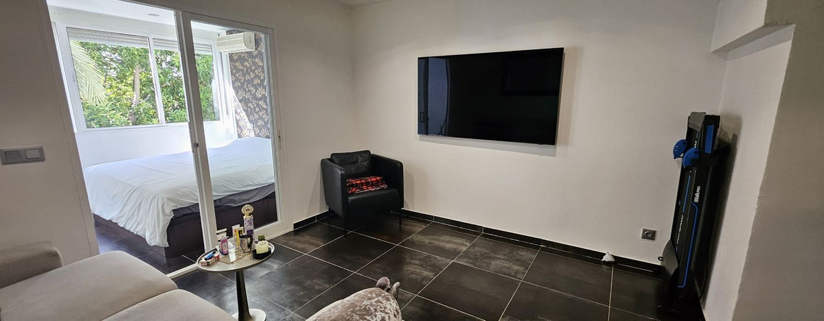 c2e527ede364da8eb79f631e9622fee1 - 17