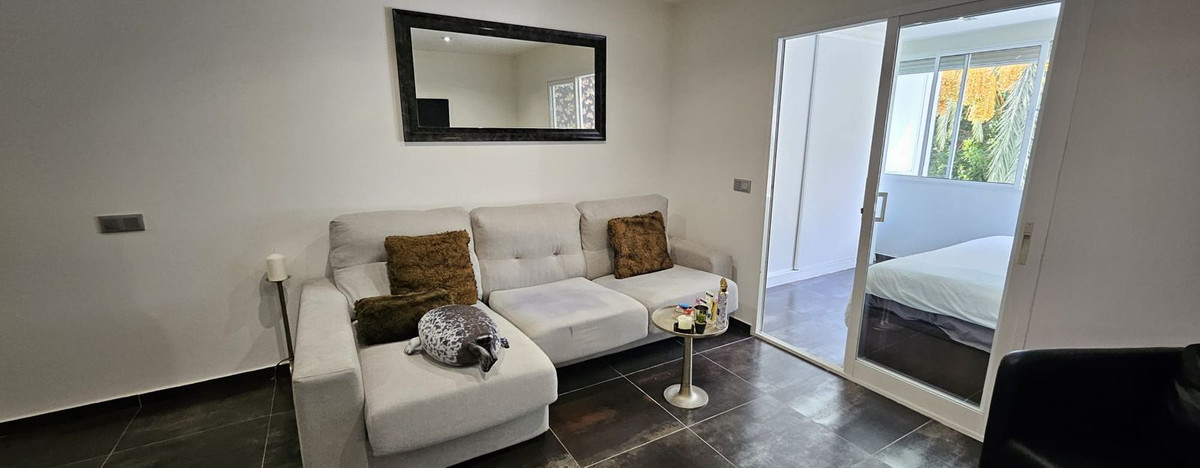 c2e527ede364da8eb79f631e9622fee1 - 19