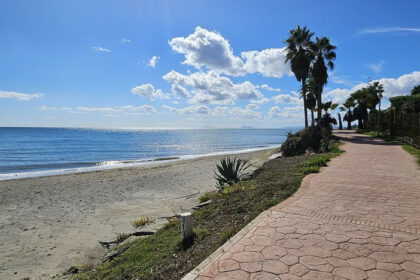 c2e527ede364da8eb79f631e9622fee1 - 2