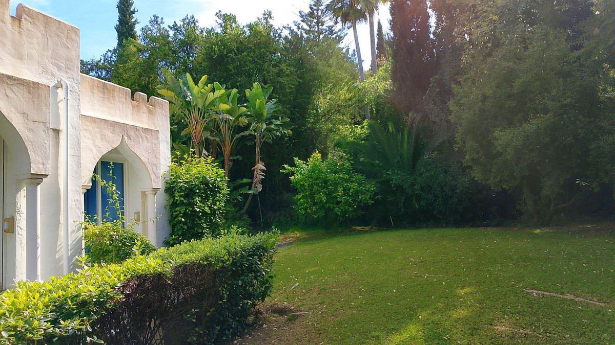 c307376c5e8faa90202e3ec9e1f55f65 - 11