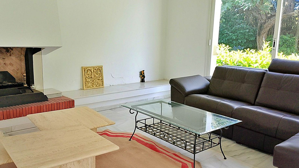 c307376c5e8faa90202e3ec9e1f55f65 - 26