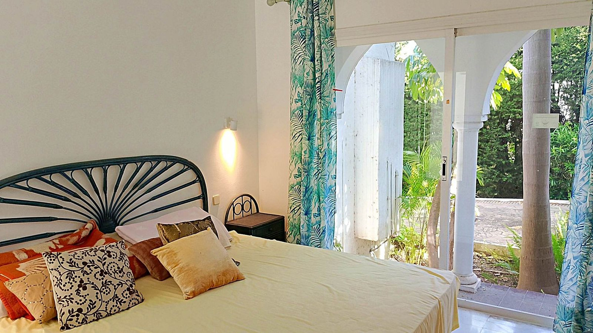 c307376c5e8faa90202e3ec9e1f55f65 - 33