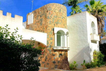 c307376c5e8faa90202e3ec9e1f55f65 - 9