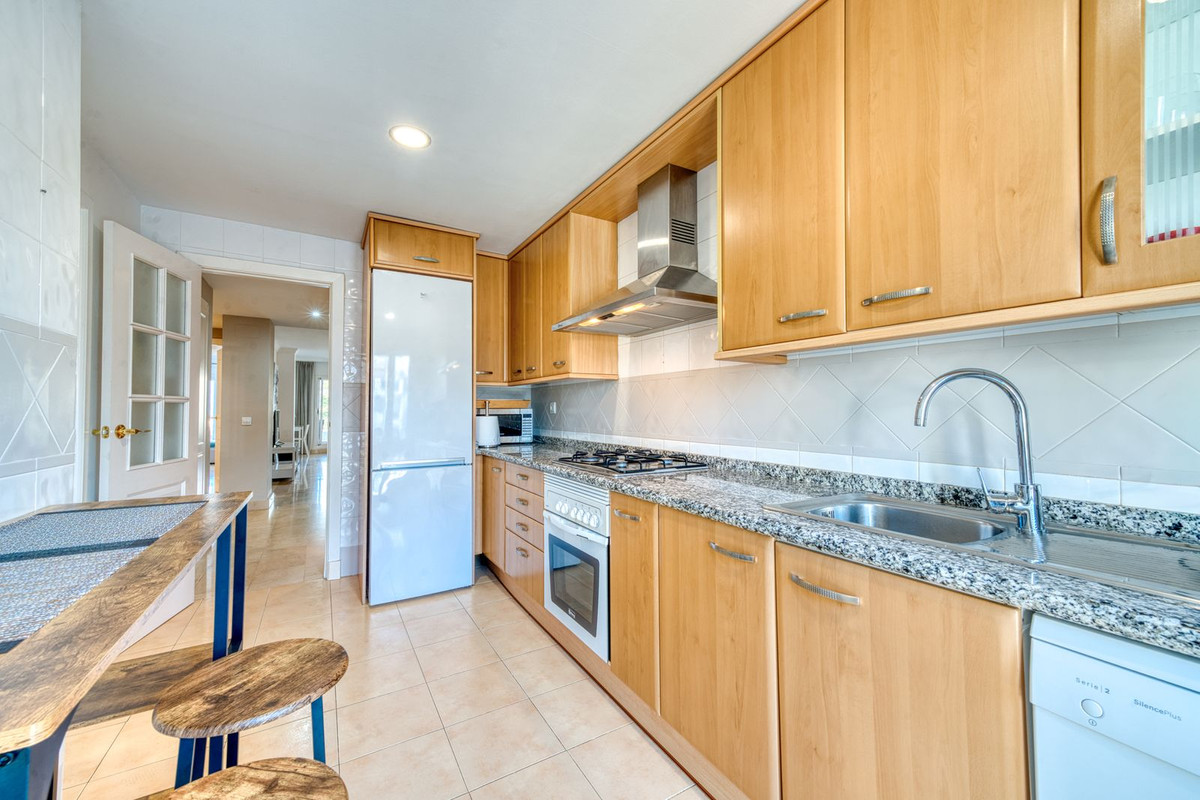 c320b8497cf2d6b83b42fd4ff797466f - 4