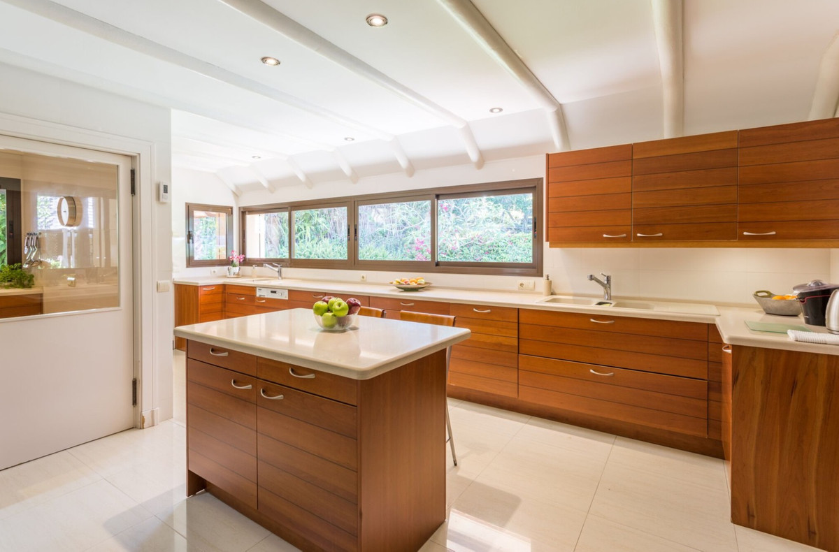 c3971a1739a717a4160d08ae2f1434cc - 26