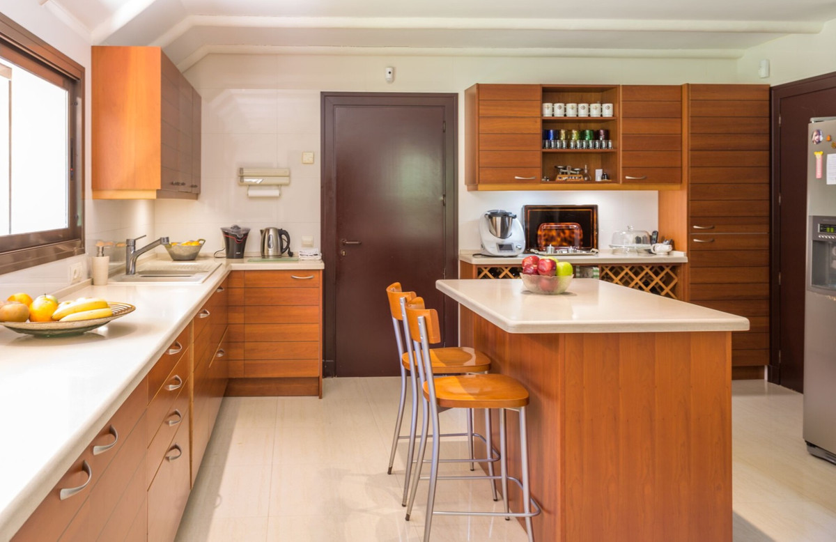 c3971a1739a717a4160d08ae2f1434cc - 27