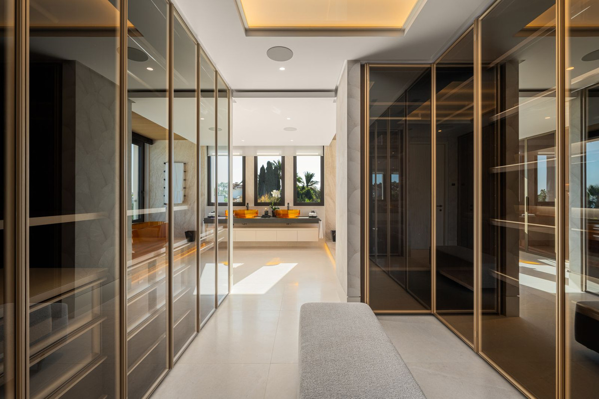 c3ad1bc49112267bca7ac554a1854b5f - 14