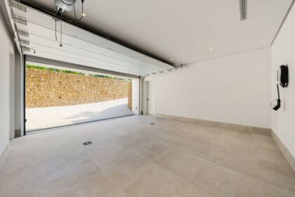 c3ad1bc49112267bca7ac554a1854b5f - 25