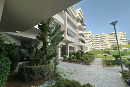 c43246de034264dea7e70e738f2755da - 20