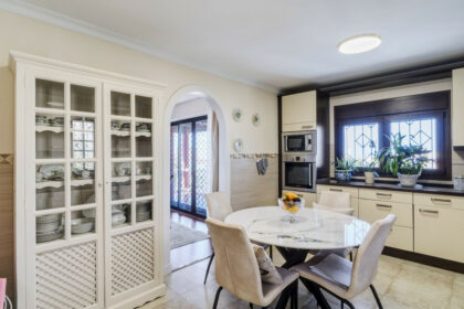 c43ffeda524deb5164fa0fcb776ce183 - 16